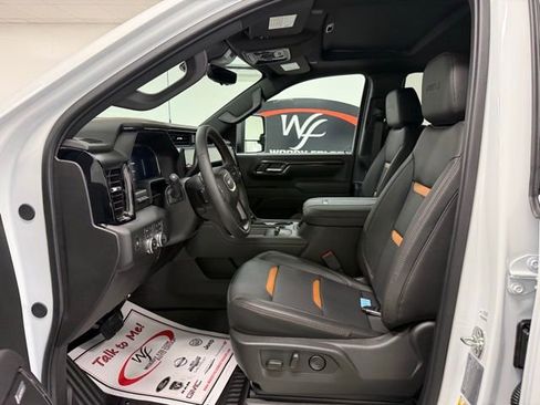New 2026 GMC Sierra 2500 AT4 w/ AT4 Premium Plus Package image 9