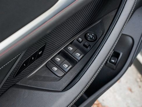 Used 2025 BMW i4 xDrive40i image 10