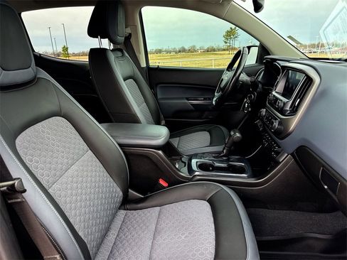 Used 2021 Chevrolet Colorado Z71 w/ Safety Package image 23