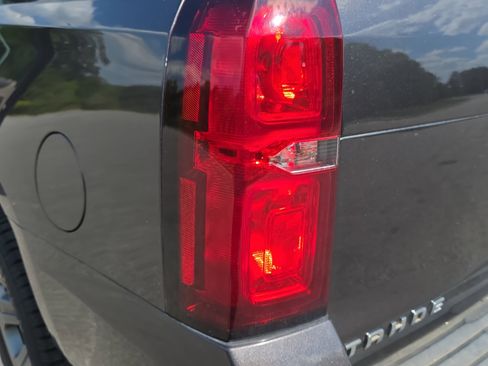 Used 2017 Chevrolet Tahoe LT image 36