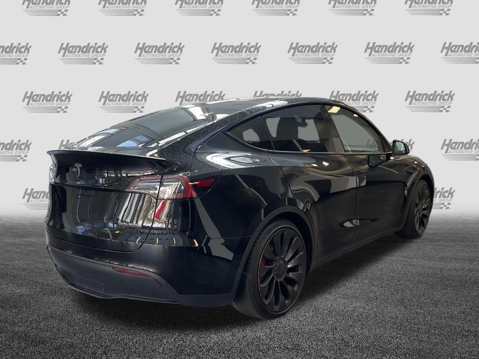 Used 2023 Tesla Model Y Long Range AWD/4WD image 9
