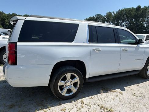 Used 2016 Chevrolet Suburban LT RWD image 8