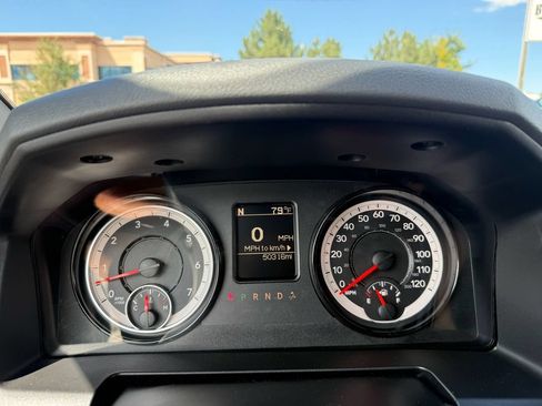 Used 2017 RAM 1500 Express w/ Black Ram 1500 Express Group AWD/4WD image 33