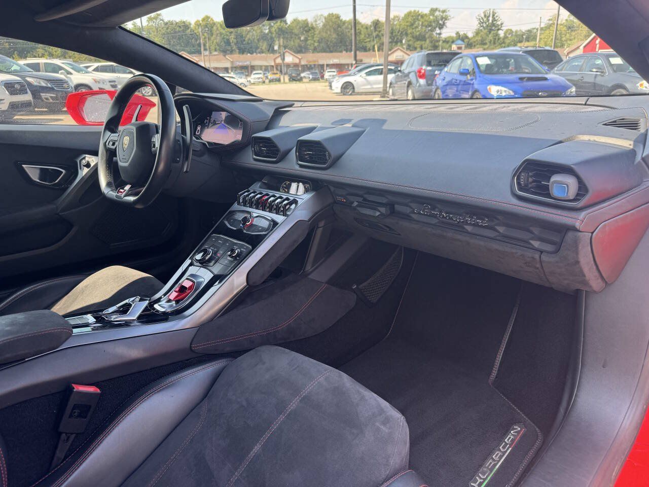 Used 2019 Lamborghini Huracan LP 580-2 RWD image 18