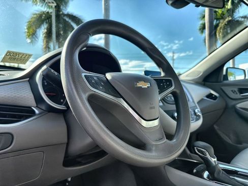 Used 2022 Chevrolet Malibu LT image 20