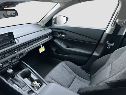New 2025 Honda Accord SE image 17