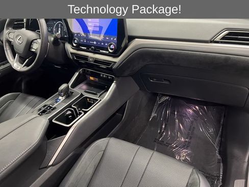 Certified 2025 Lexus TX 500h AWD image 12