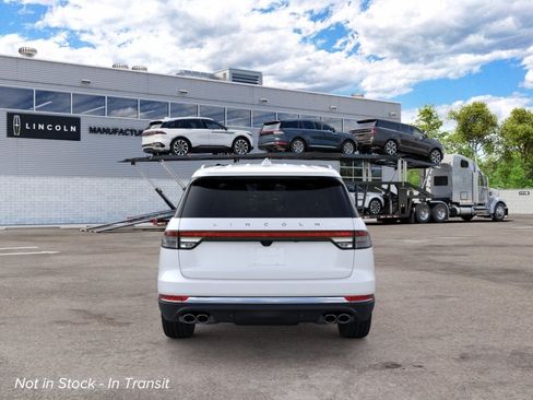 New 2026 Lincoln Aviator AWD image 4