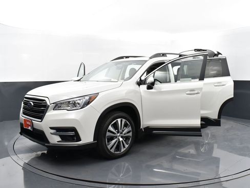Used 2023 Subaru Ascent Limited w/ Technology Package image 41