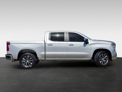 Used 2022 Chevrolet Silverado 1500 LT RWD image 3
