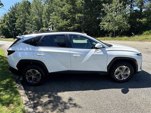 New 2025 Hyundai Tucson Blue image 6