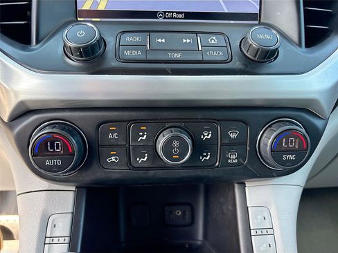 Used 2019 GMC Acadia SLT w/ LPO, Floor Liner Package image 17