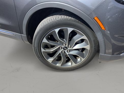 Used 2023 Lincoln Nautilus Reserve w/ Luxury Package FWD image 20