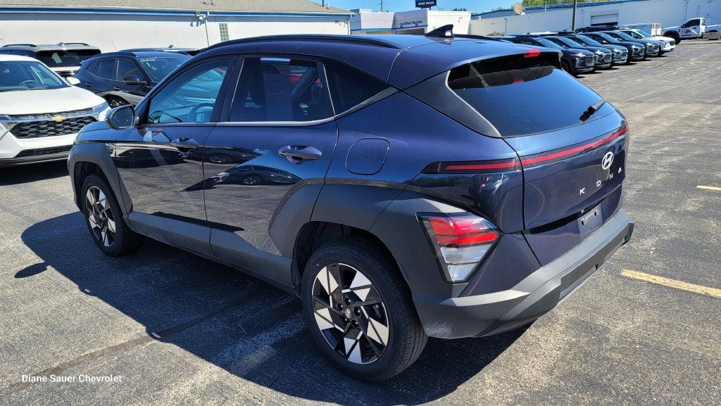 Used 2025 Hyundai Kona SEL AWD/4WD image 4
