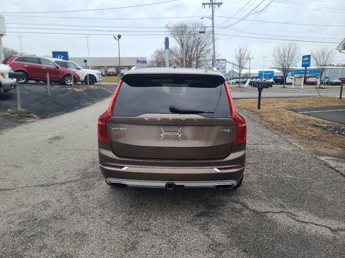 Used 2016 Volvo XC90 T8 Inscription w/ Vision Package image 6