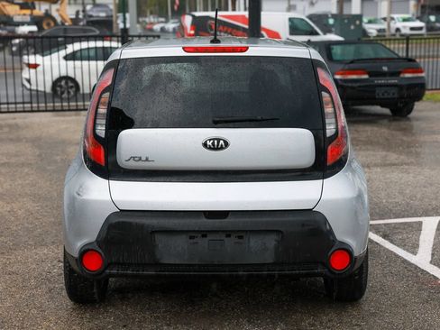 Used 2015 Kia Soul FWD image 6