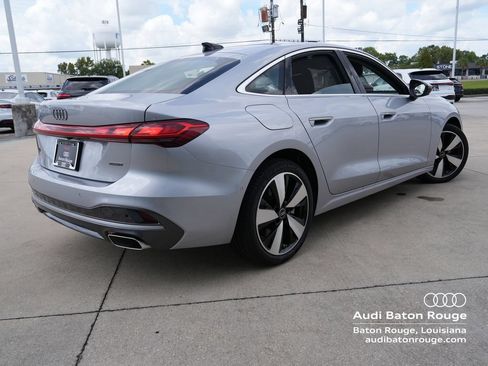 Used 2025 Audi A5 2.0T Premium w/ 19" Wheel Package AWD/4WD image 5