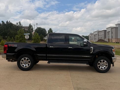 Used 2021 Ford F250 Lariat w/ Chrome Package AWD/4WD image 4