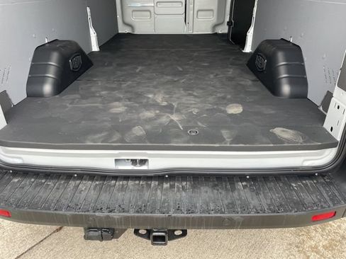 New 2026 Ford Transit 250 148 Medium Roof RWD image 17