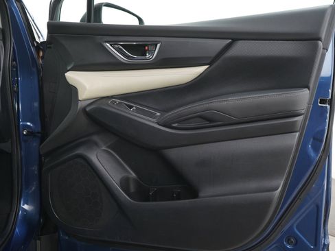 Used 2022 Subaru Ascent Limited image 9