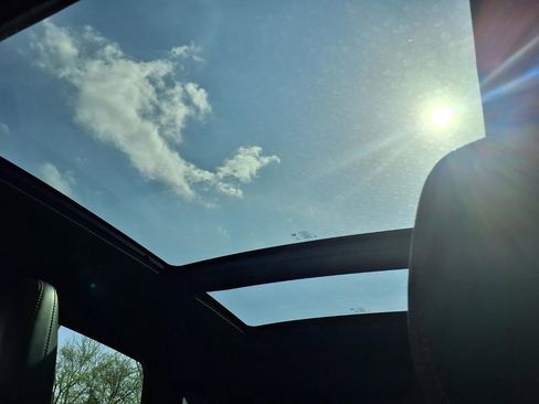 Used 2024 Ford Escape ST-Line w/ Tech Pack #1 AWD/4WD image 8