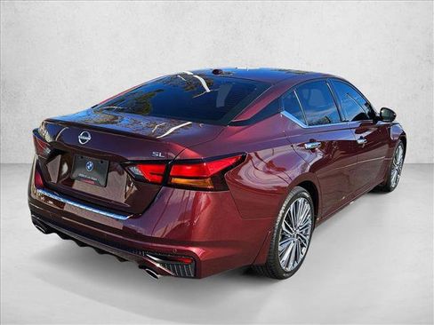 Used 2023 Nissan Altima 2.5 SL image 5