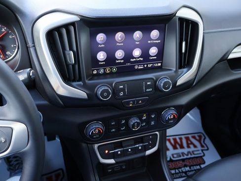 Certified 2024 GMC Terrain Denali w/ Denali Premium Package image 21