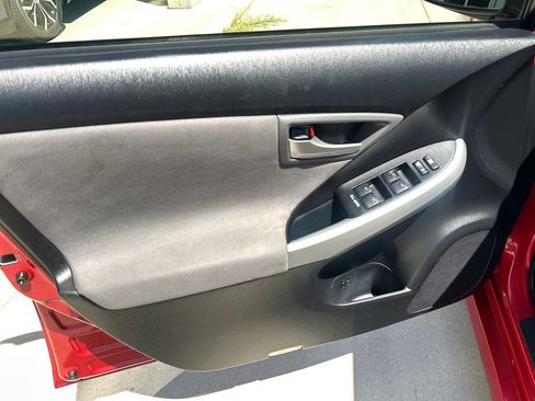 Used 2013 Toyota Prius Two FWD image 10
