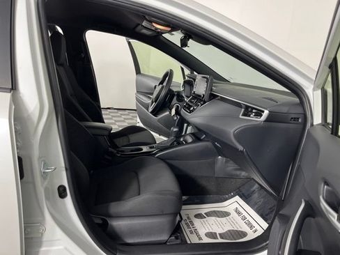 Used 2022 Toyota Corolla SE FWD image 36