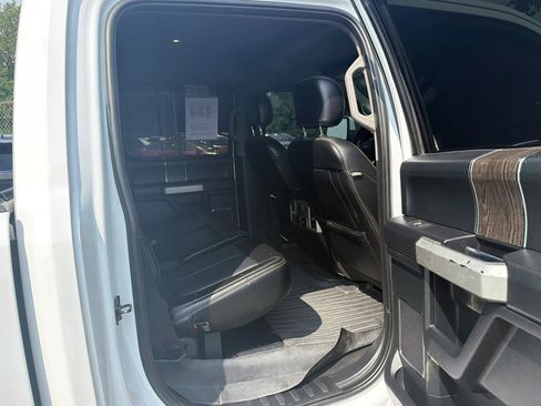 Used 2021 Ford F250 Lariat w/ Lariat Value Package AWD/4WD image 30