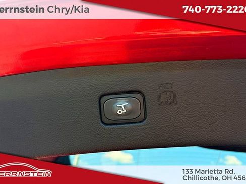 Used 2023 Ford Edge ST-Line w/ Class II Trailer Tow Package AWD/4WD image 26