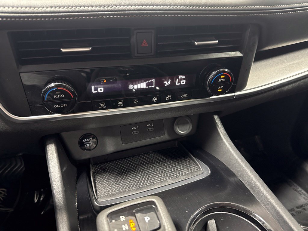 Used 2025 Nissan Rogue SV AWD/4WD image 23