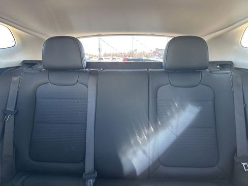 Used 2025 Chevrolet Trax LT w/ Driver Confidence Package image 22