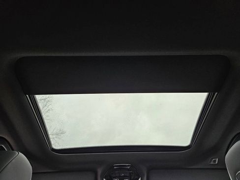 New 2026 BMW 530i xDrive w/ Convenience Package image 19