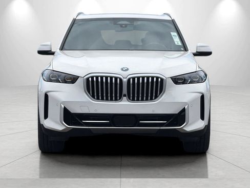 Used 2025 BMW X5 xDrive50e w/ Climate Comfort Package AWD/4WD image 10
