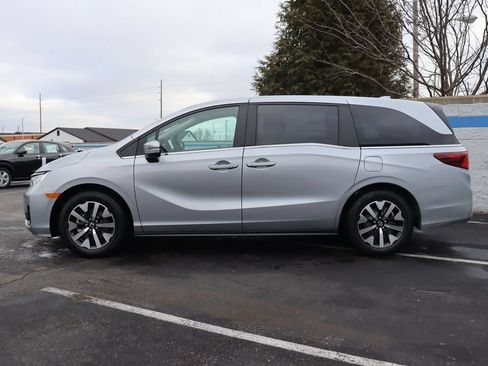 Used 2026 Honda Odyssey EX-L image 2