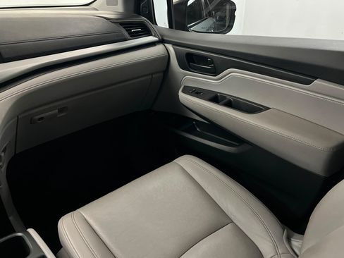Used 2024 Honda Odyssey EX-L image 11