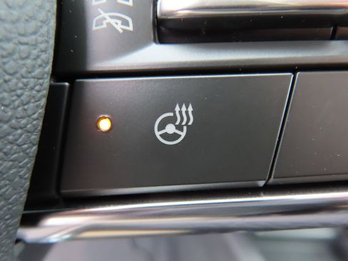 New 2026 Chevrolet Equinox ACTIV image 16