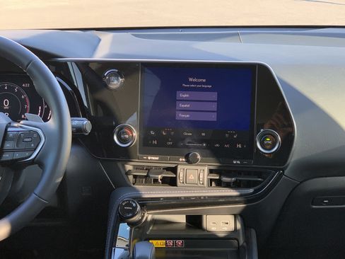 Certified 2025 Lexus NX 350 AWD w/ Accessory Package (2T) image 31