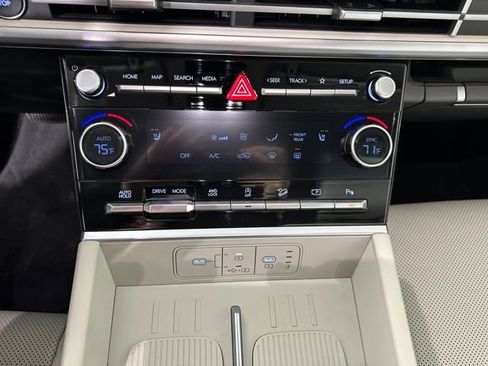 Used 2024 Hyundai Santa Fe SEL image 23