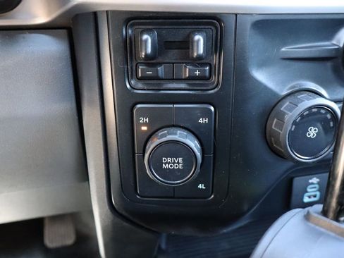 Used 2023 Ford F550 4x4 Regular Cab Super Duty image 35