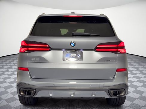 Certified 2025 BMW X5 sDrive40i w/ M Sport Package RWD image 11