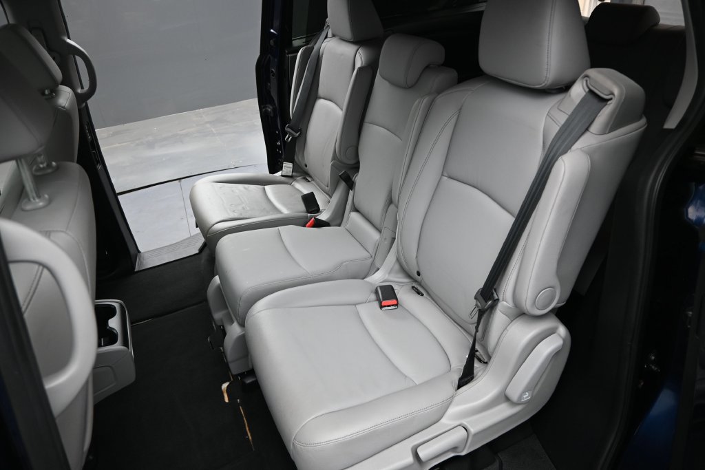 Used 2024 Honda Odyssey EX-L image 19