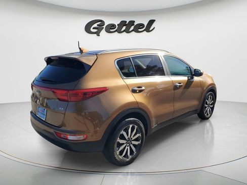 Used 2017 Kia Sportage EX image 4