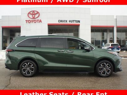 Used 2025 Toyota Sienna Platinum