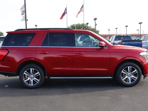 Certified 2022 Ford Expedition XLT RWD image 13