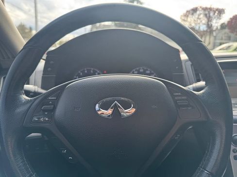 Used 2013 INFINITI G37 Journey w/ Premium Pkg image 18