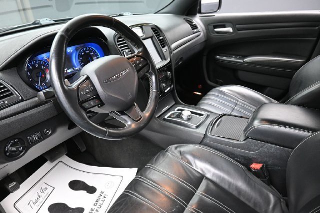 Used 2016 Chrysler 300 S AWD/4WD image 18