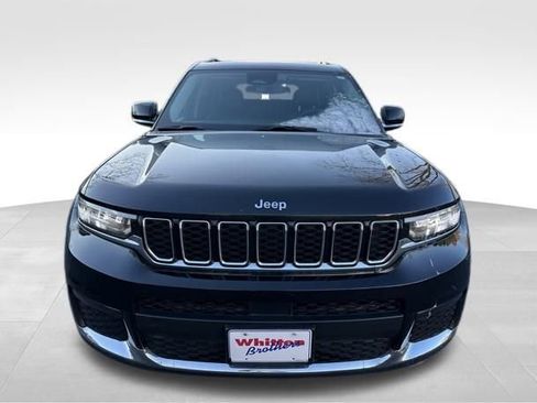 Used 2022 Jeep Grand Cherokee L Limited image 11