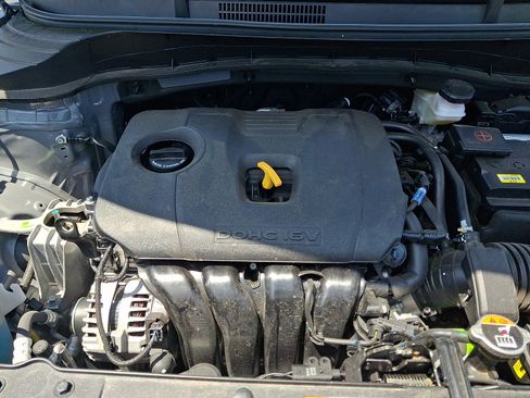 Used 2025 Kia Soul LX w/ LX Technology Package FWD image 27